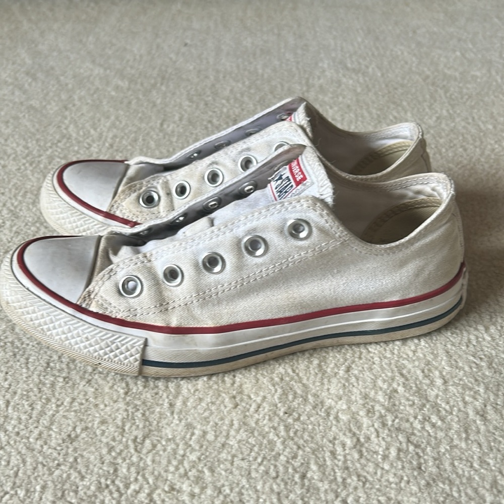 ⭐️ Converse Chuck Taylor All-Star Sneakers